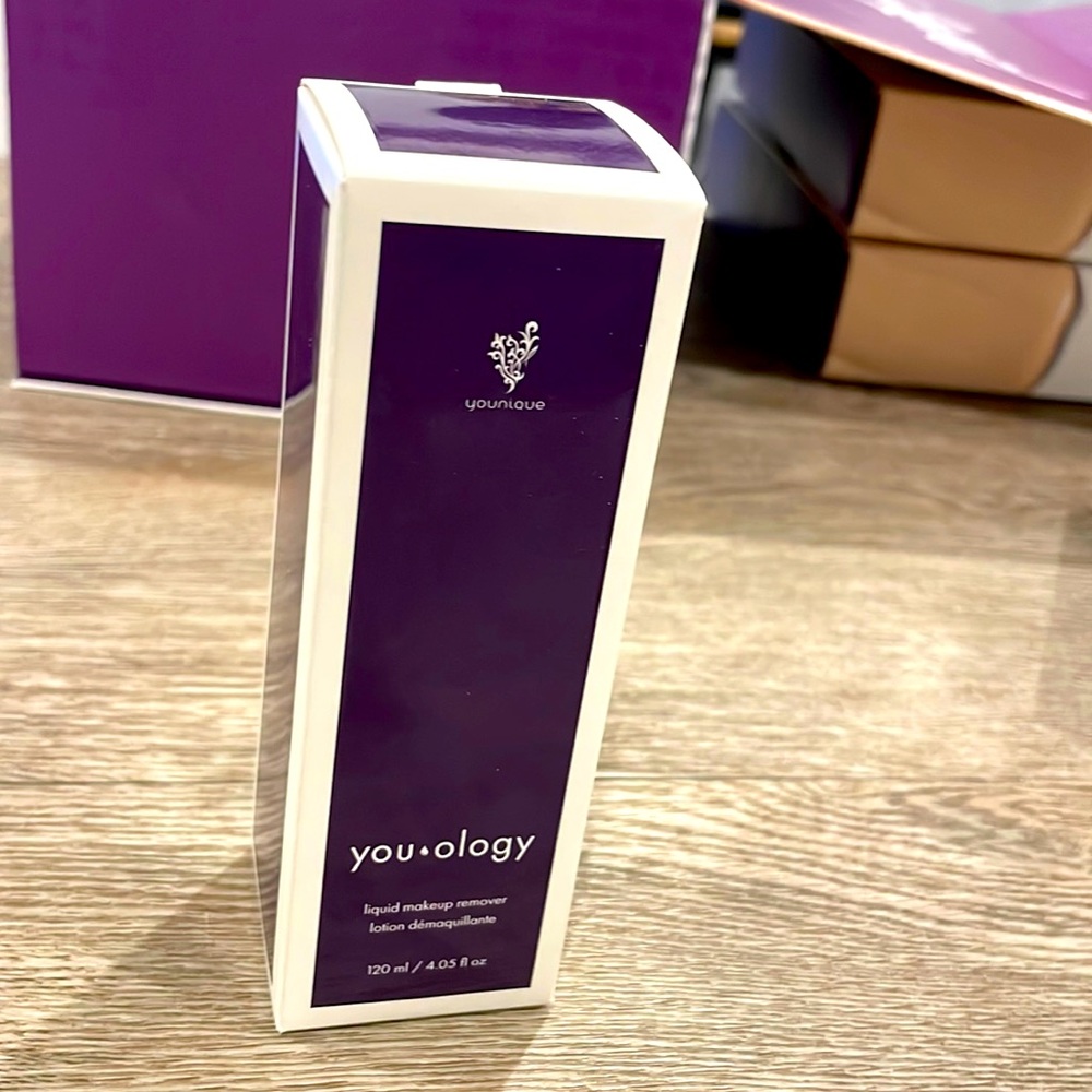 Younique you•ology makeup remover